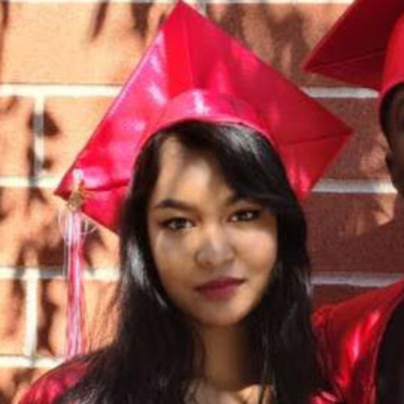 Meet your Posher, Lamia - Picture 1 of 1